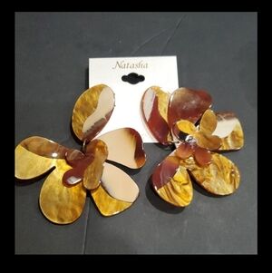 Natasha Couture oversized brown gold amber swirl resin waterlilies look earrings